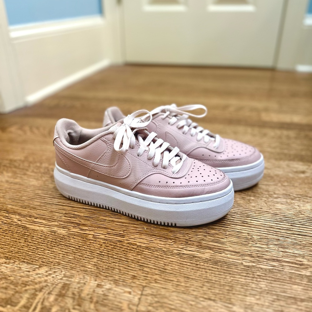 Women’s Nike Court Vision Alta